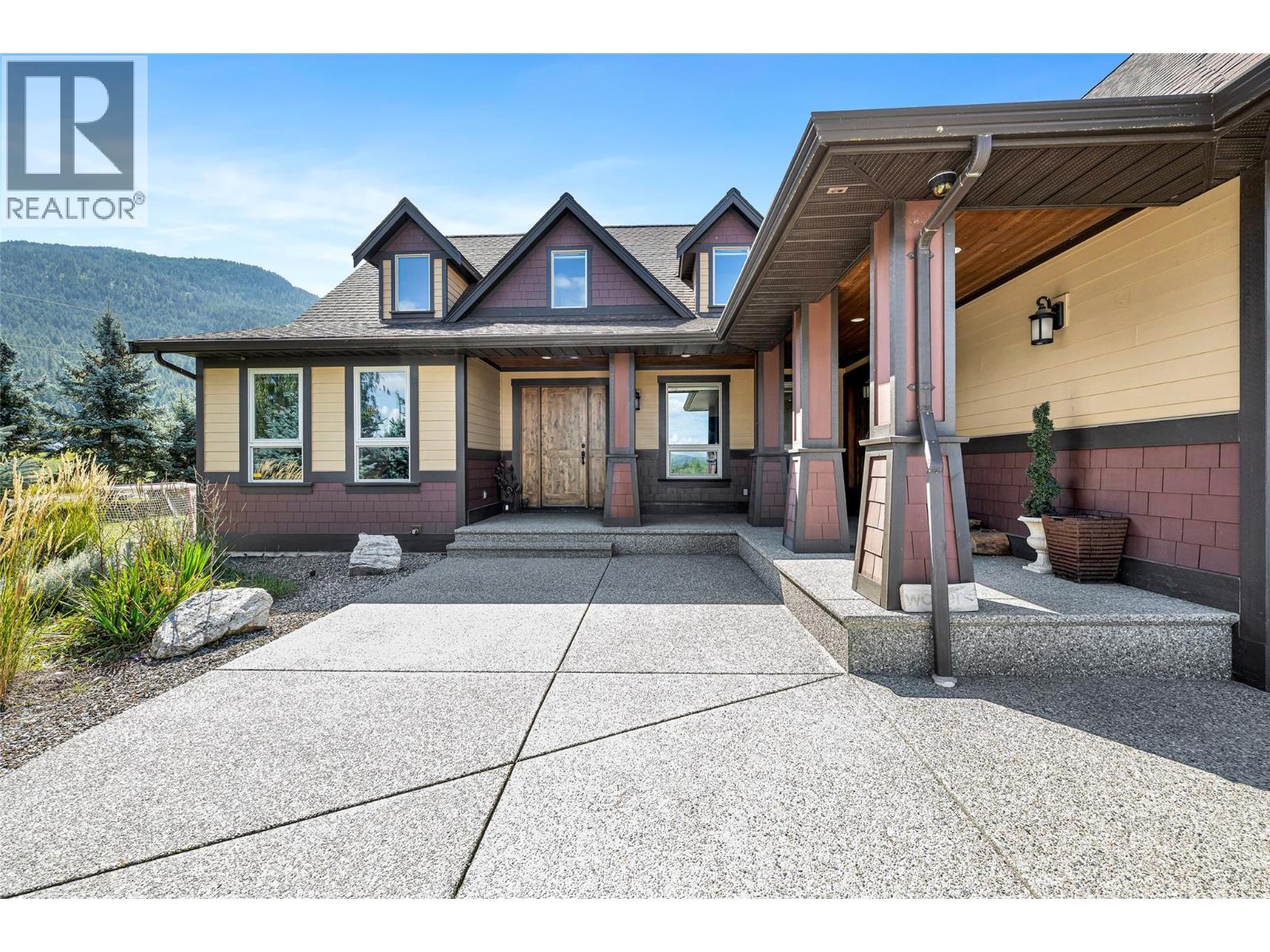 211 Pleasant Valley Cross Rd, Armstrong, BC V0E 1B2