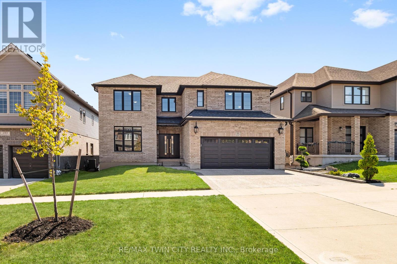 297 Blair Creek Dr, Kitchener, ON N2P 0G4