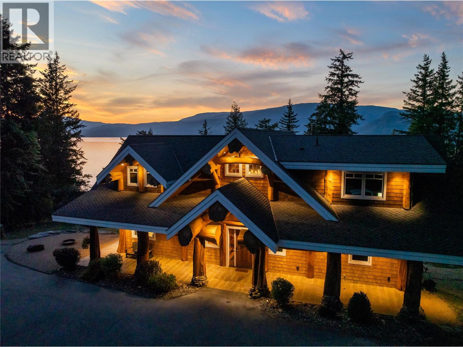 1897 Blind Bay Rd, Sorrento, BC V0E 2W0