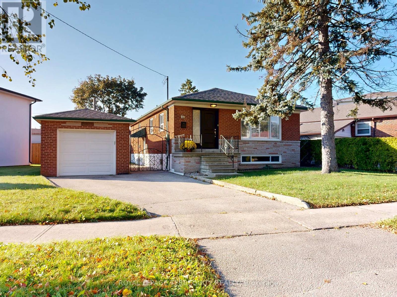 85 Romulus Dr, Toronto, ON M1K 4C1