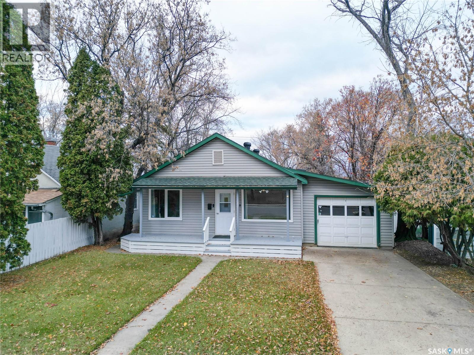 518 20 Street East, Prince Albert, SK S6V 1L3