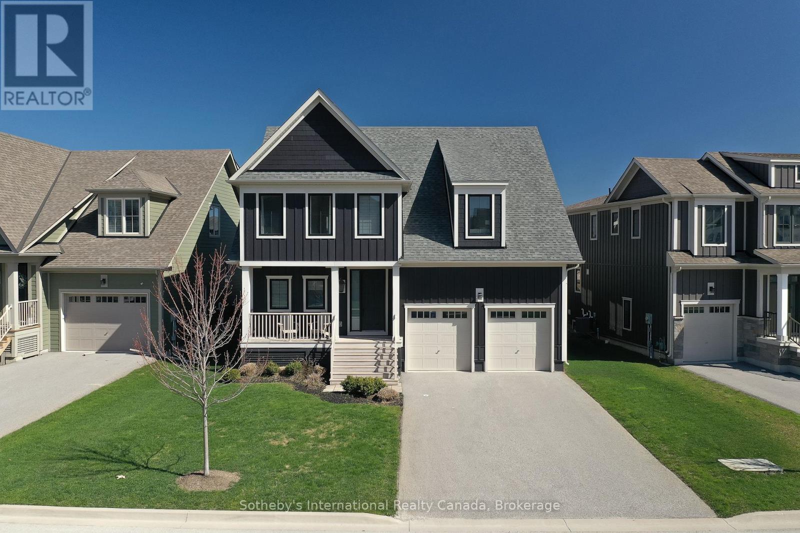 205 Yellow Birch Cres, The Blue Mountains, ON L9Y 4E2