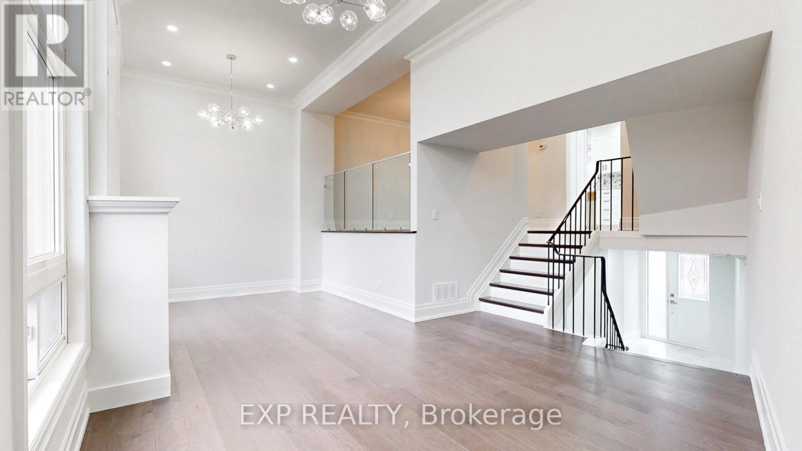 90 2315 Bromsgrove Rd, Mississauga Clarkson, ON L5J 4A6