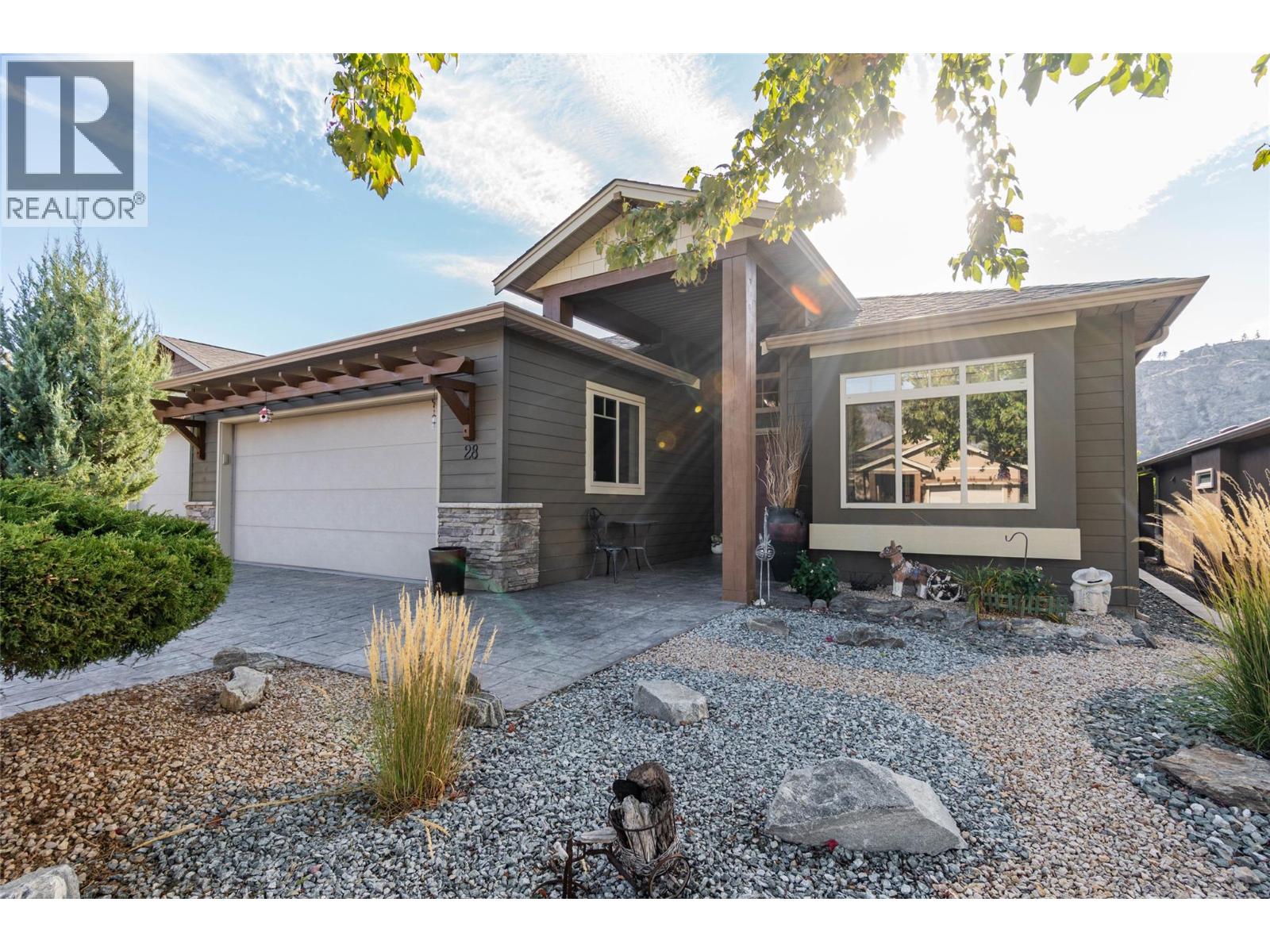 6833 Meadows Drive Unit 28, Oliver, BC V0H 1T4