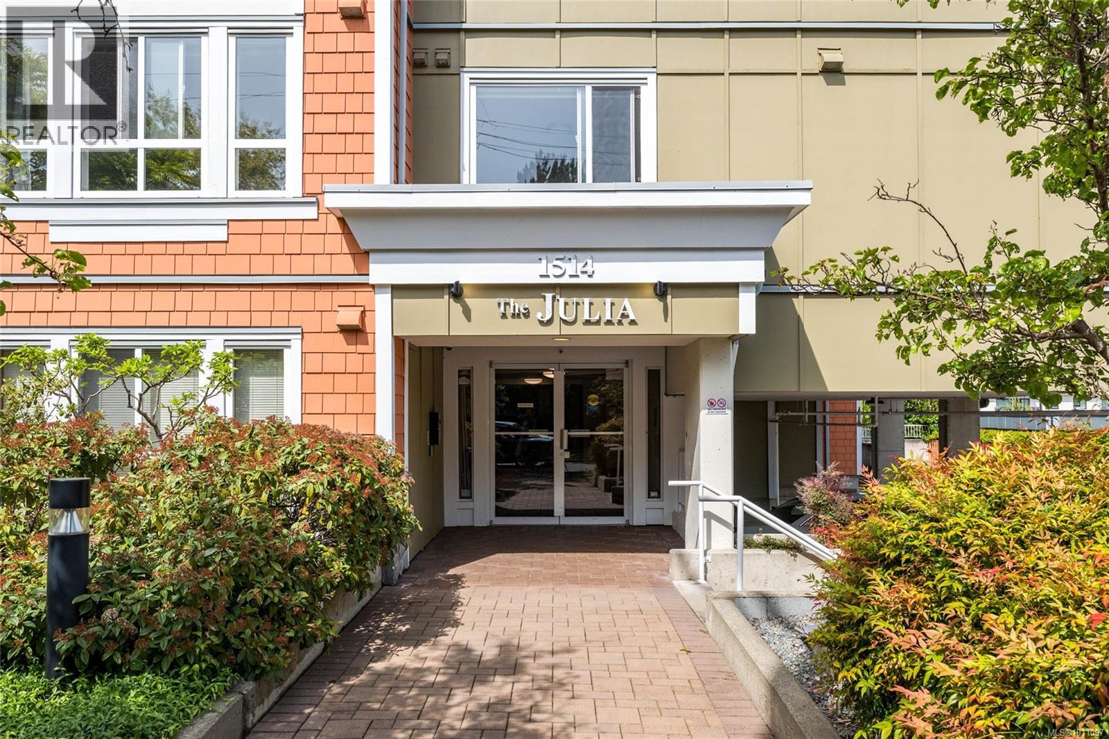 1514 Church Ave Unit 304 Ave, Saanich, BC V8P 0A3