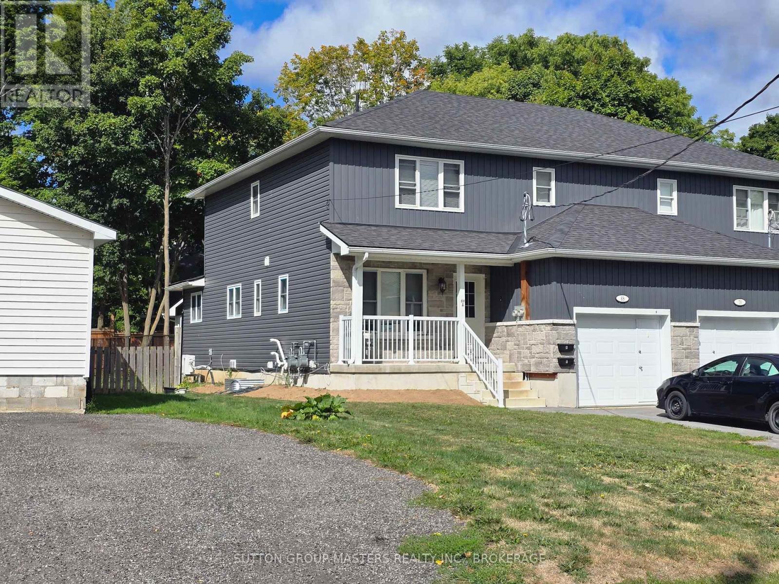 68 Hickory St, Gananoque, ON K7G 2P5