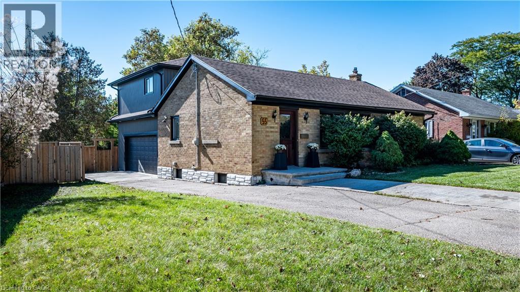 55 Suffolk Ave, Kitchener, ON N2B 1H3