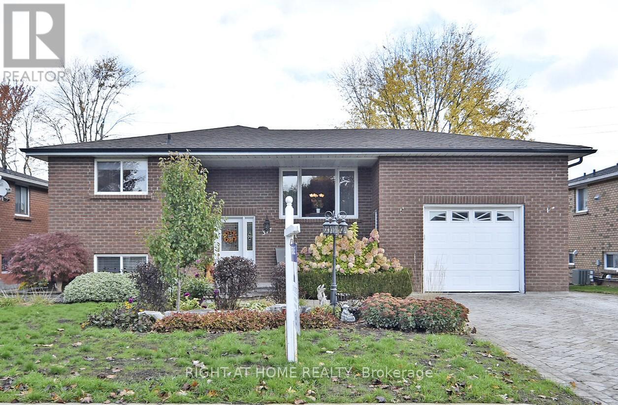 377 Parkwood Ave, Bradford West Gwillimbury, ON L3Z 2W9