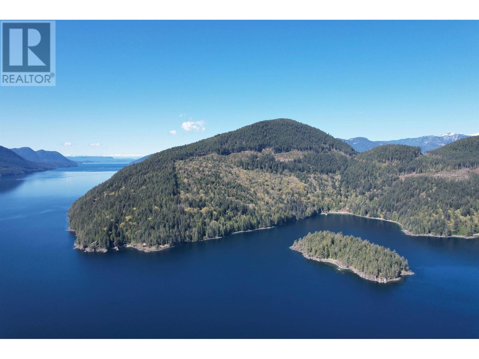 Dl 4055 E Dark Cove Jervis Road, Madeira Park, BC V0N 2H4