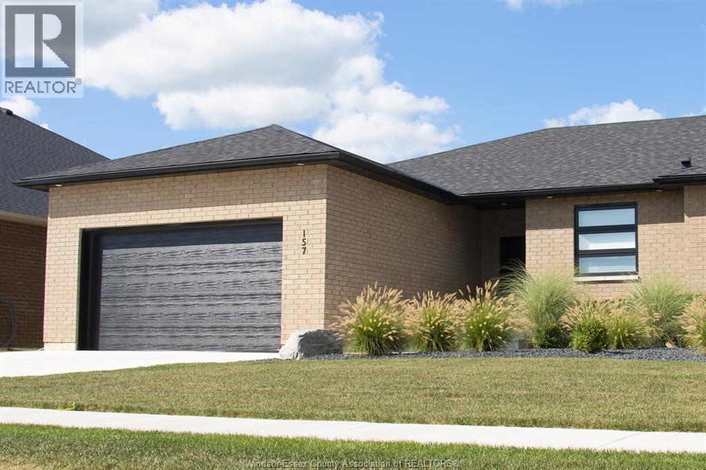 157 Blue Jay Cres, Kingsville, ON N9Y 0E3