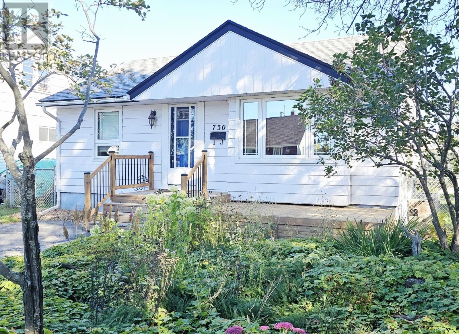 730 Syndicate Ave N, Thunder Bay, ON P7C 3X4