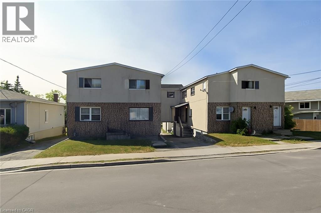 381 Leslie St, Sudbury, ON P3B 2T4