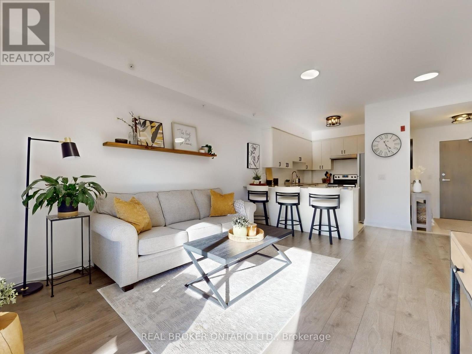 122 481 Rupert Ave, Whitchurch-Stouffville, ON L4A 1Y7