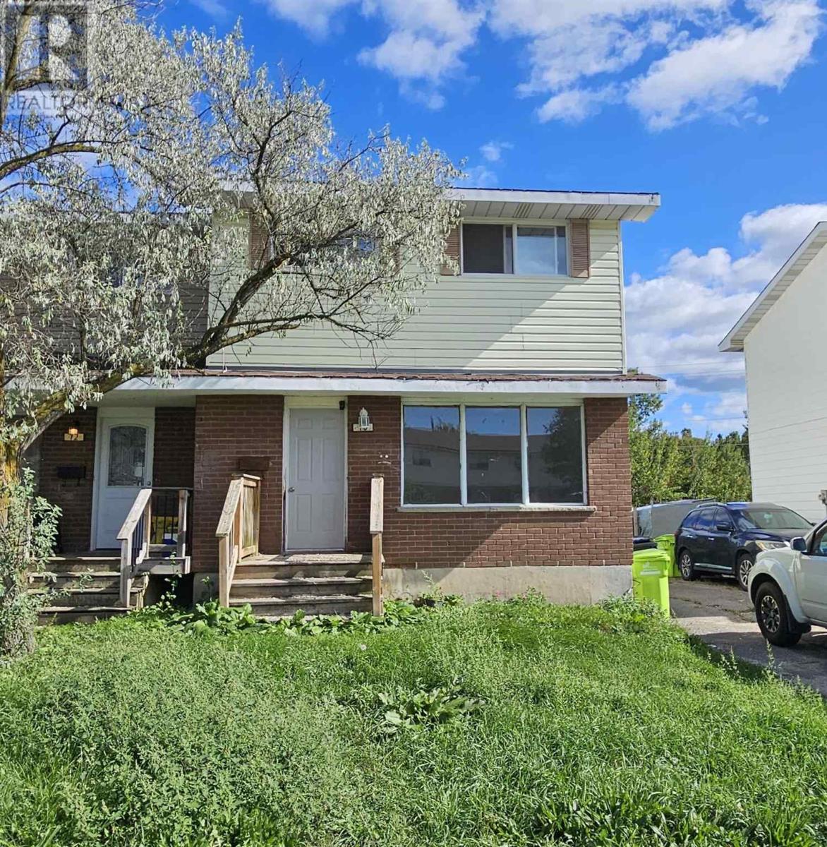 10 Copernicus Dr, Sault Ste. Marie, ON P6A 6H2