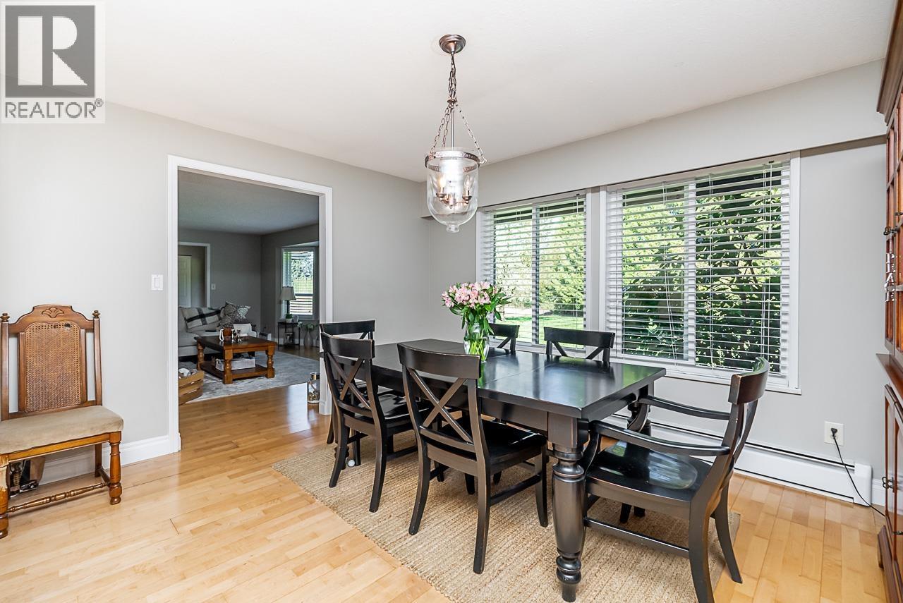 13795 Hale Rd, Pitt Meadows, BC V3Y 1Z1