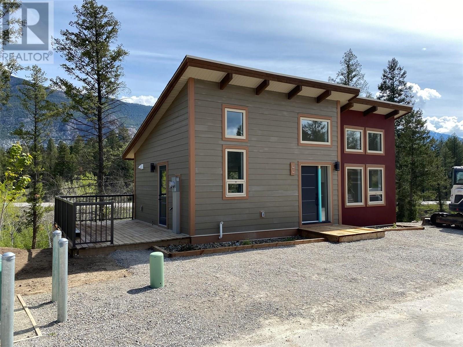 4926 Timber Ridge Road Unit 44, Windermere, BC V0B 1L0