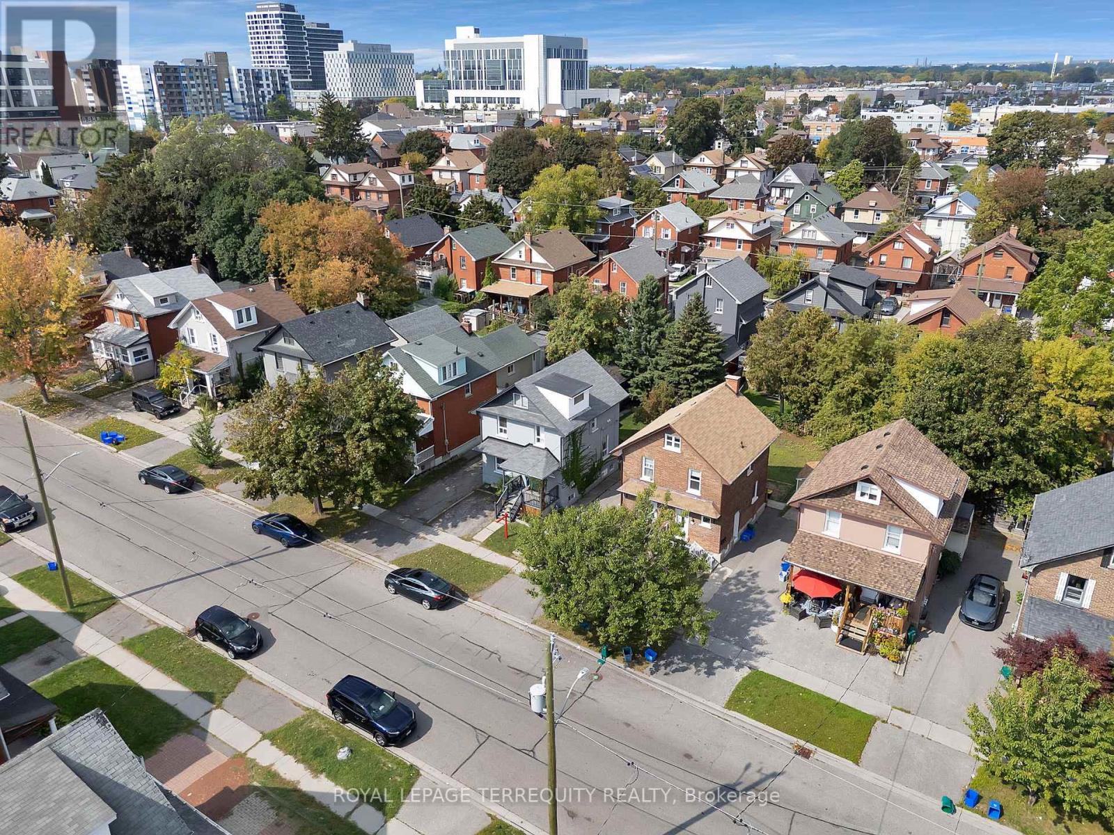 246 Bruce St, Oshawa, ON L1H 1R5