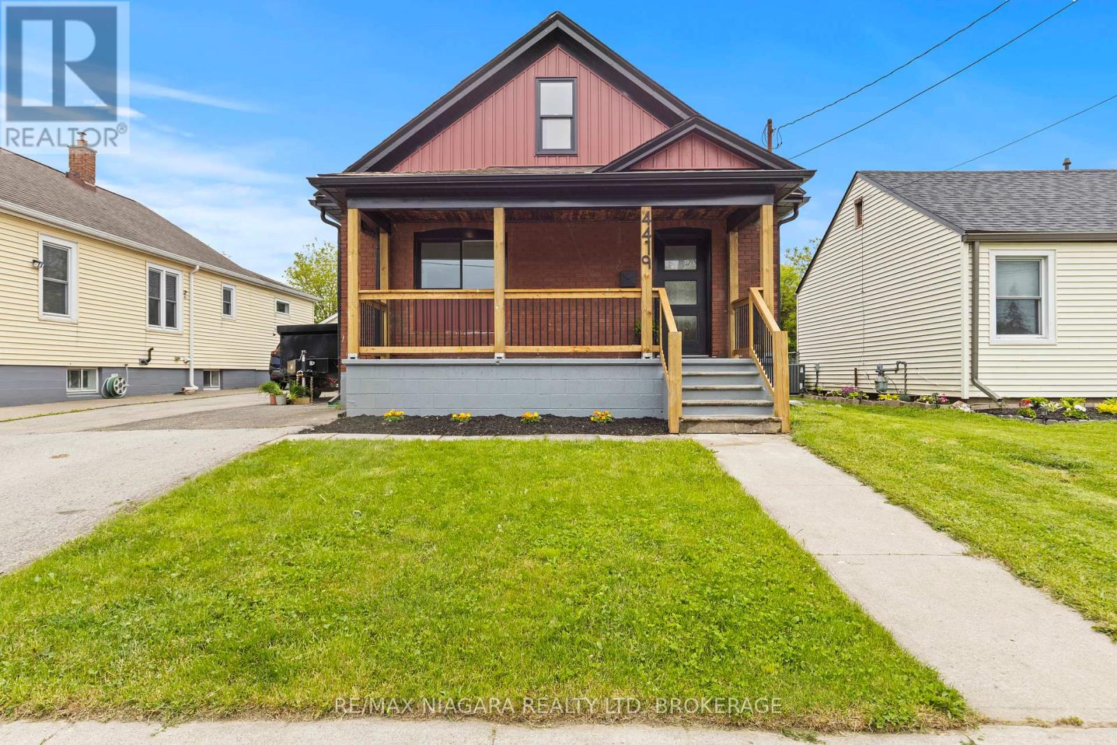 4419 Fifth Ave, Niagara Falls, ON L2E 4R3