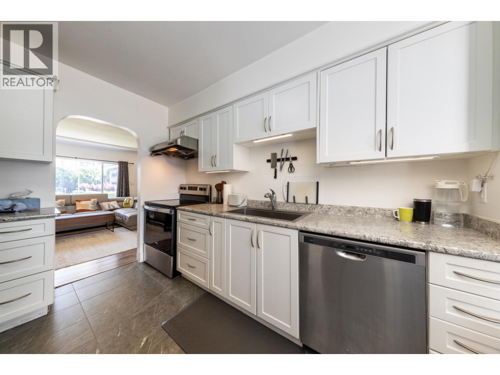 7209 Elwell St, Burnaby, BC V5E 1K7