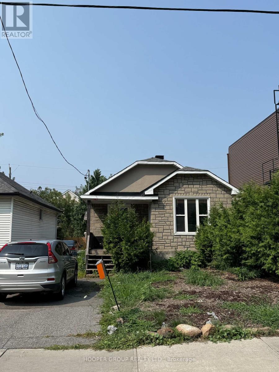 22 Holland Ave, Ottawa, ON K1Y 0X4