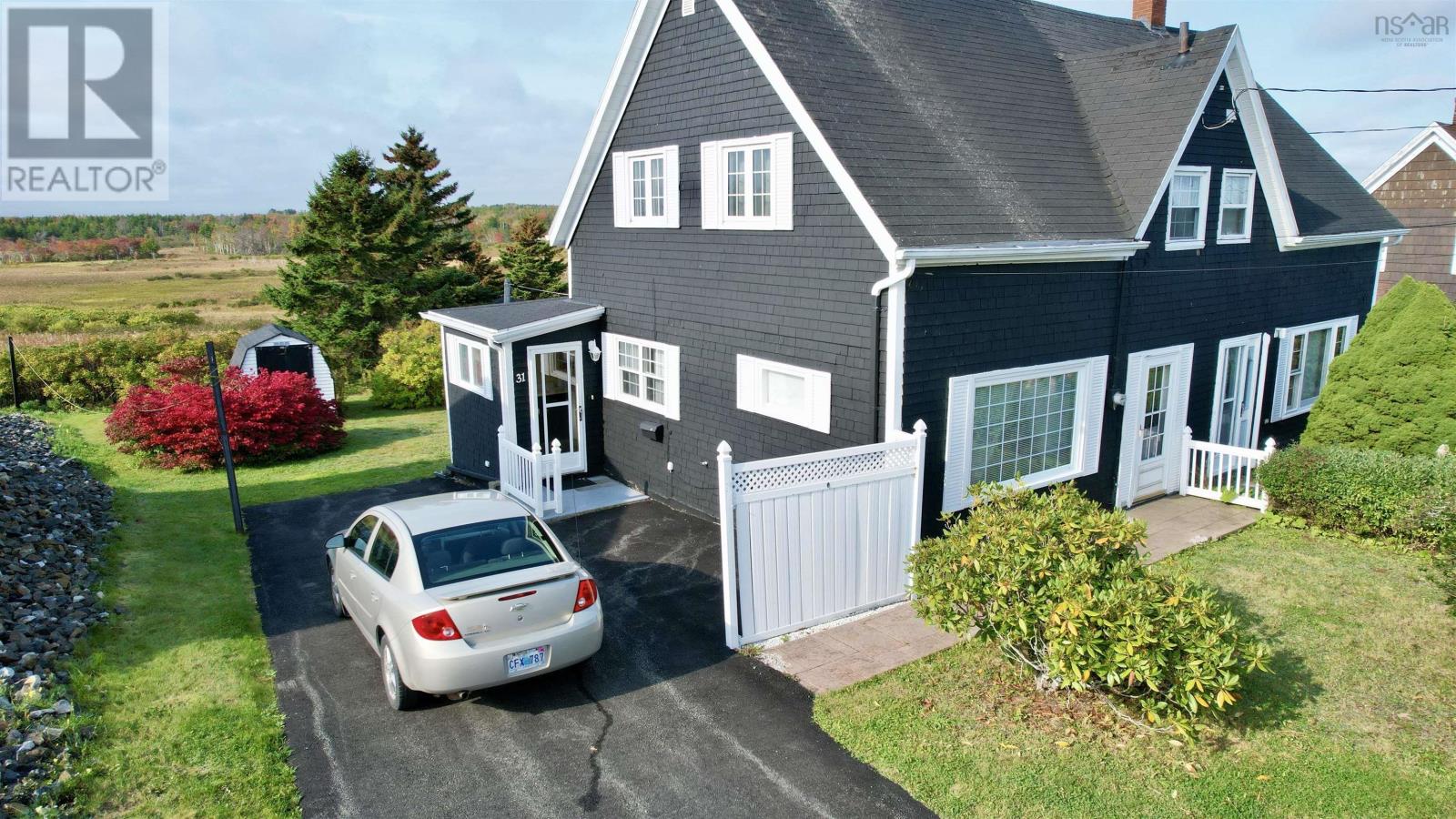 31 Fraser St, Glace Bay, NS B1A 2Z5