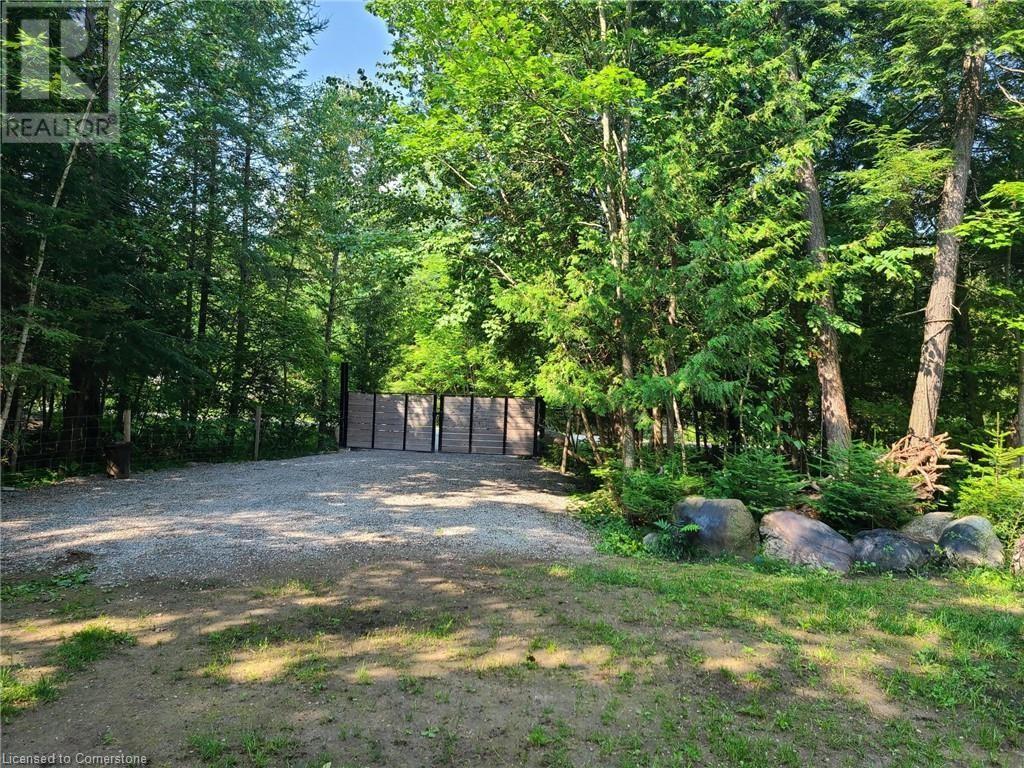 118 Iroquois Crescent, Tiny, ON L9M 0C6