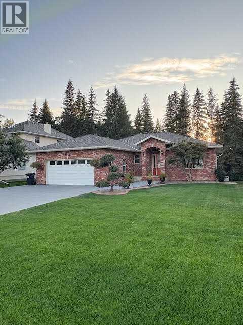 9646 Wedgewood Dr S, Grande Prairie, AB T8W 2G5