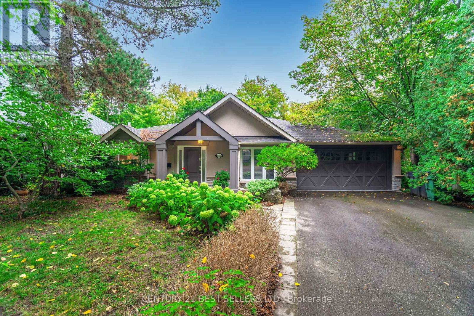1595 Calverton Ct, Mississauga, ON L5G 2W4