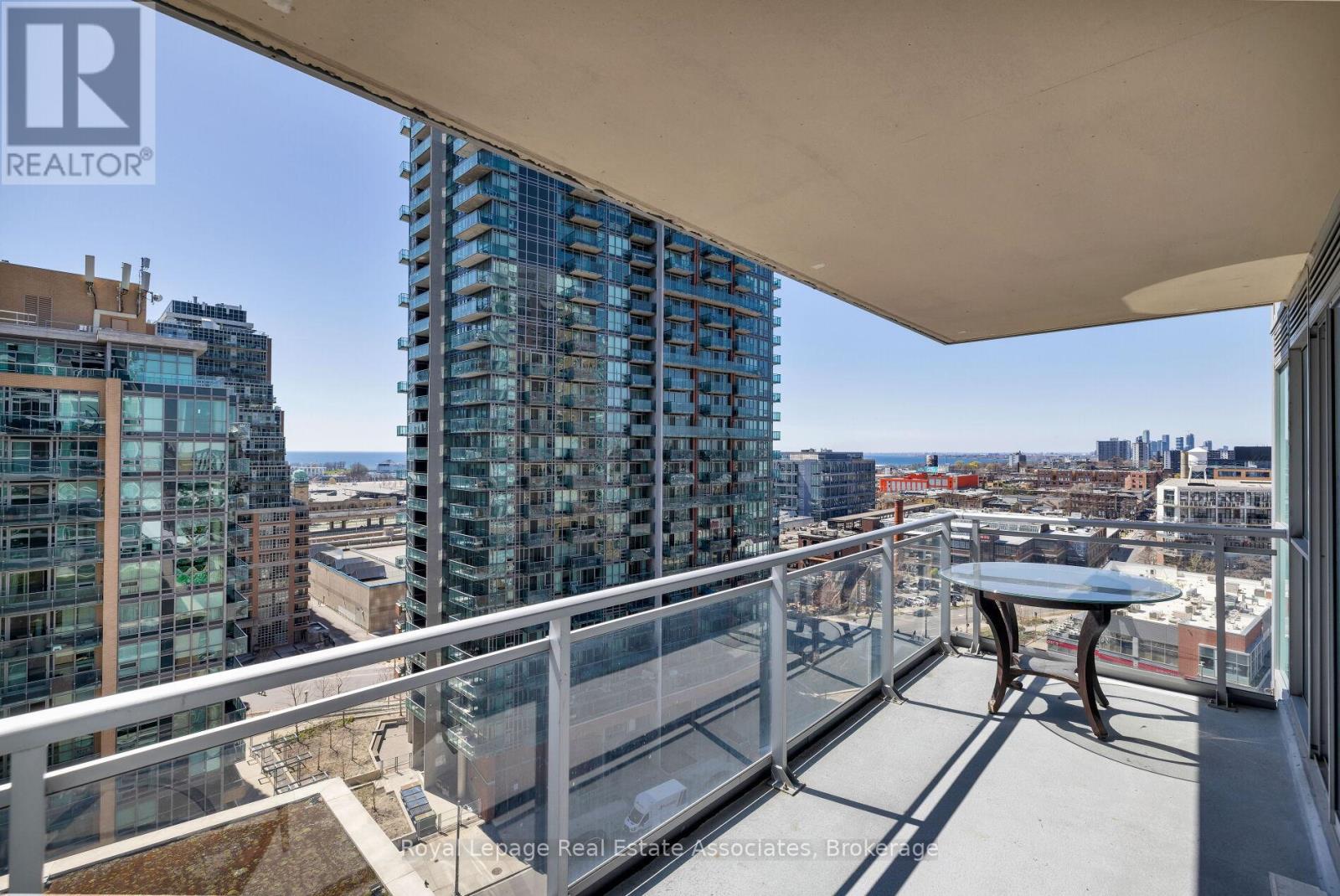 1203 100 Western Battery Rd, Toronto, ON M6K 3S2