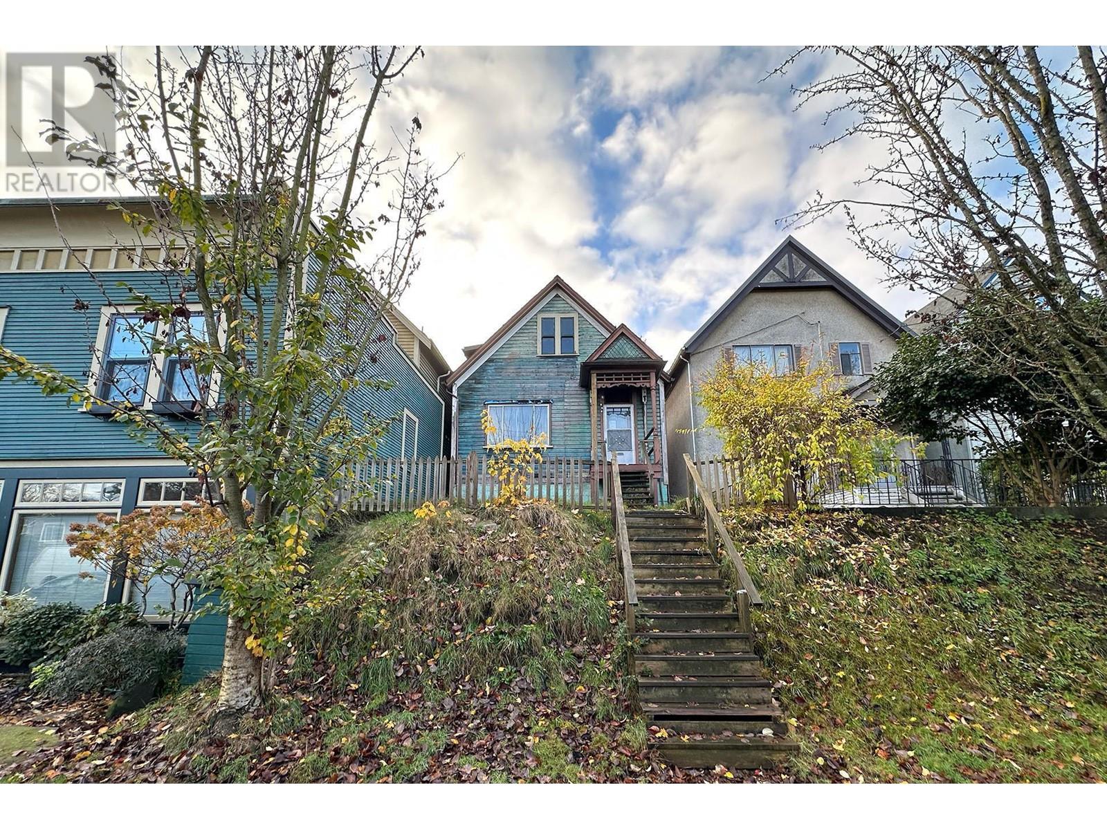 650 Union St, Vancouver, BC V6A 2B9