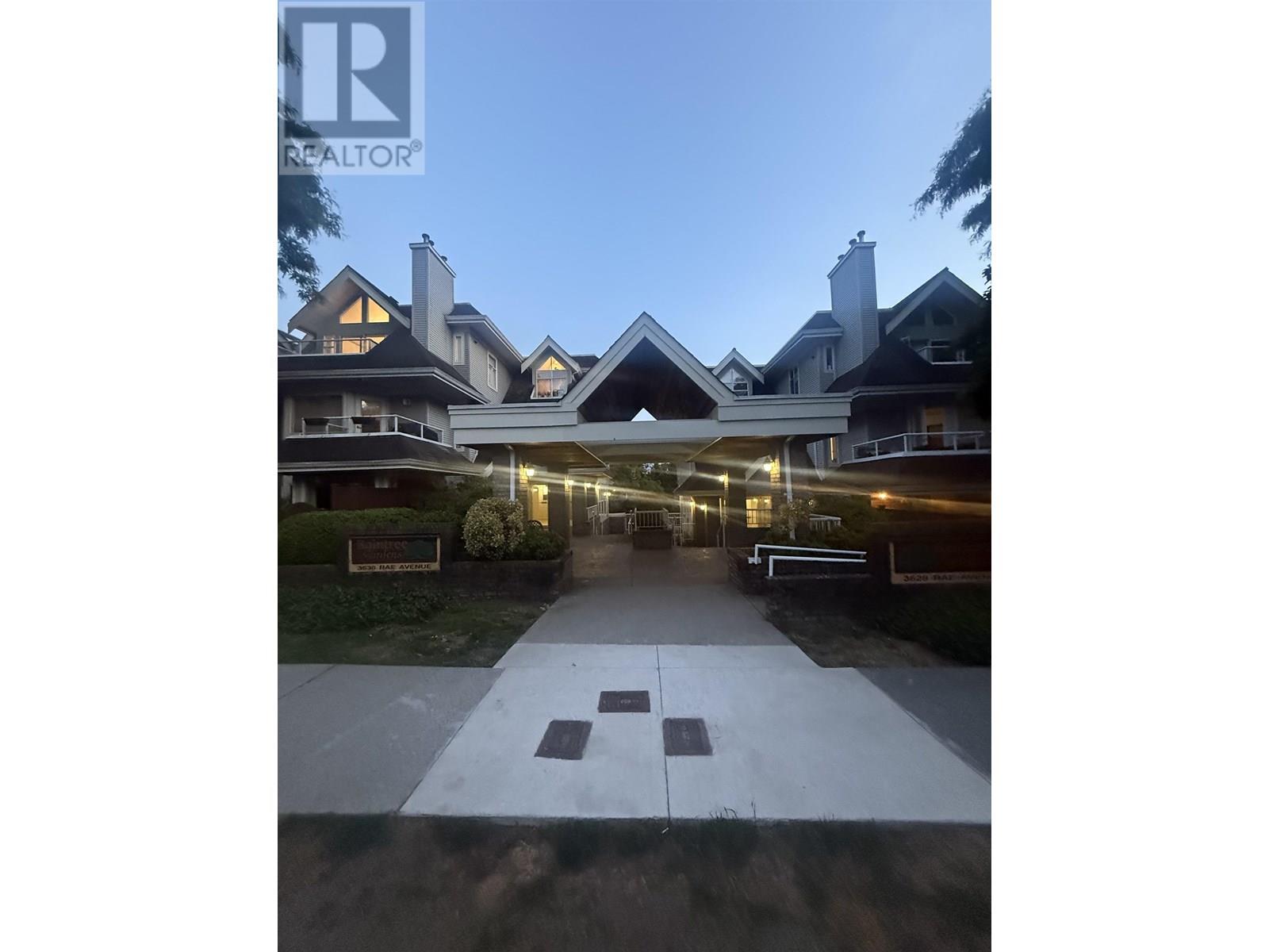 3638 Rae Avenue Unit 302, Vancouver, BC V5R 2P5