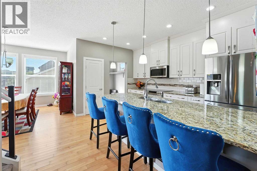 220 Legacy Cres SE, Calgary, AB T2X 0X9