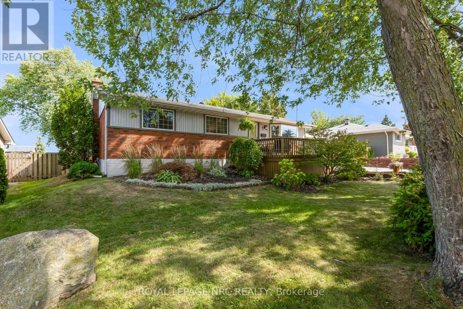 7 Craig Blvd, Grimsby, ON L3M 4C2