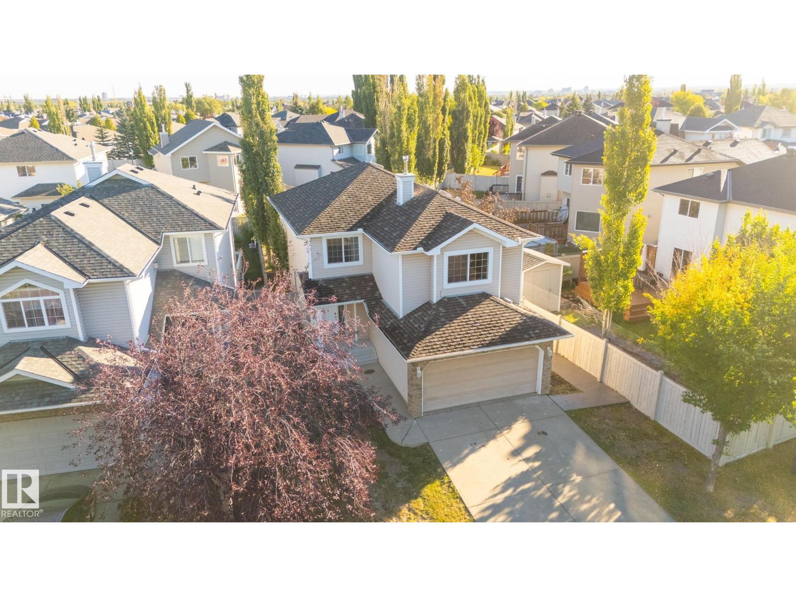 638 Leger Way NW, Edmonton, AB T6R 0C1