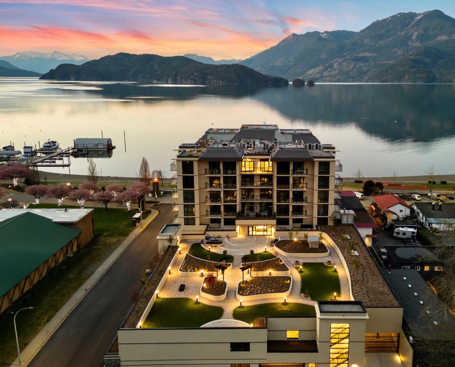 120 Esplanade Avenueharrison Hot Springs Unit 609 Ave #609, Harrison Hot Springs, BC V0M 1K0