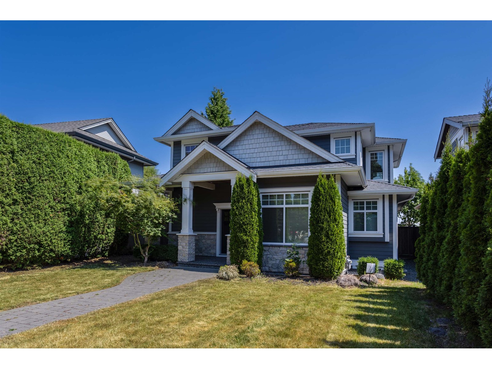 2202 Madrona Pl, Surrey, BC V4A 7Z4