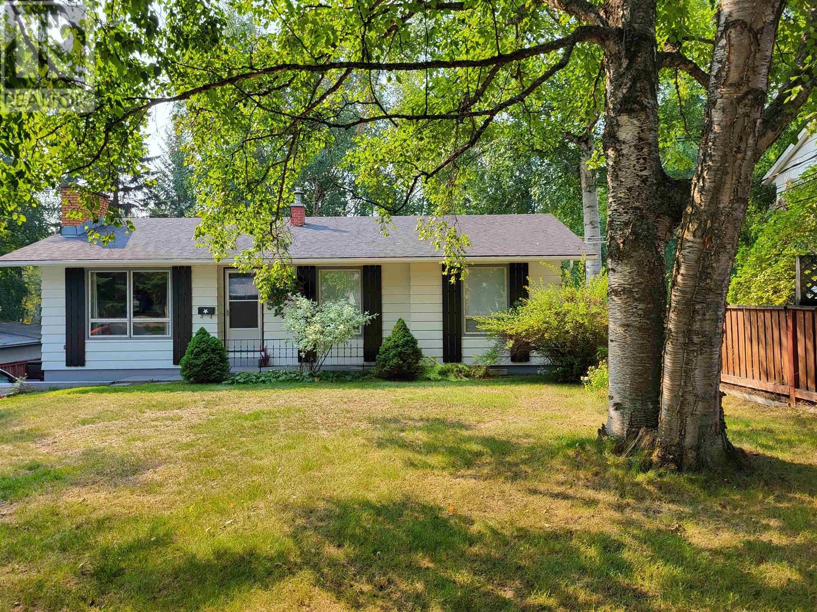 2653 Starlane Dr, Prince George, BC V2N 5L4