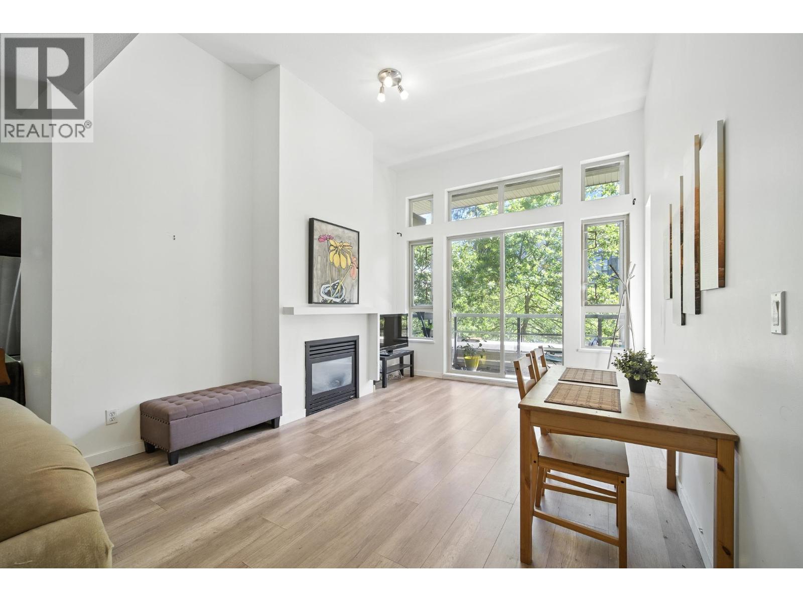 9319 University Crescent Unit 407, Burnaby, BC V5A 4Y5