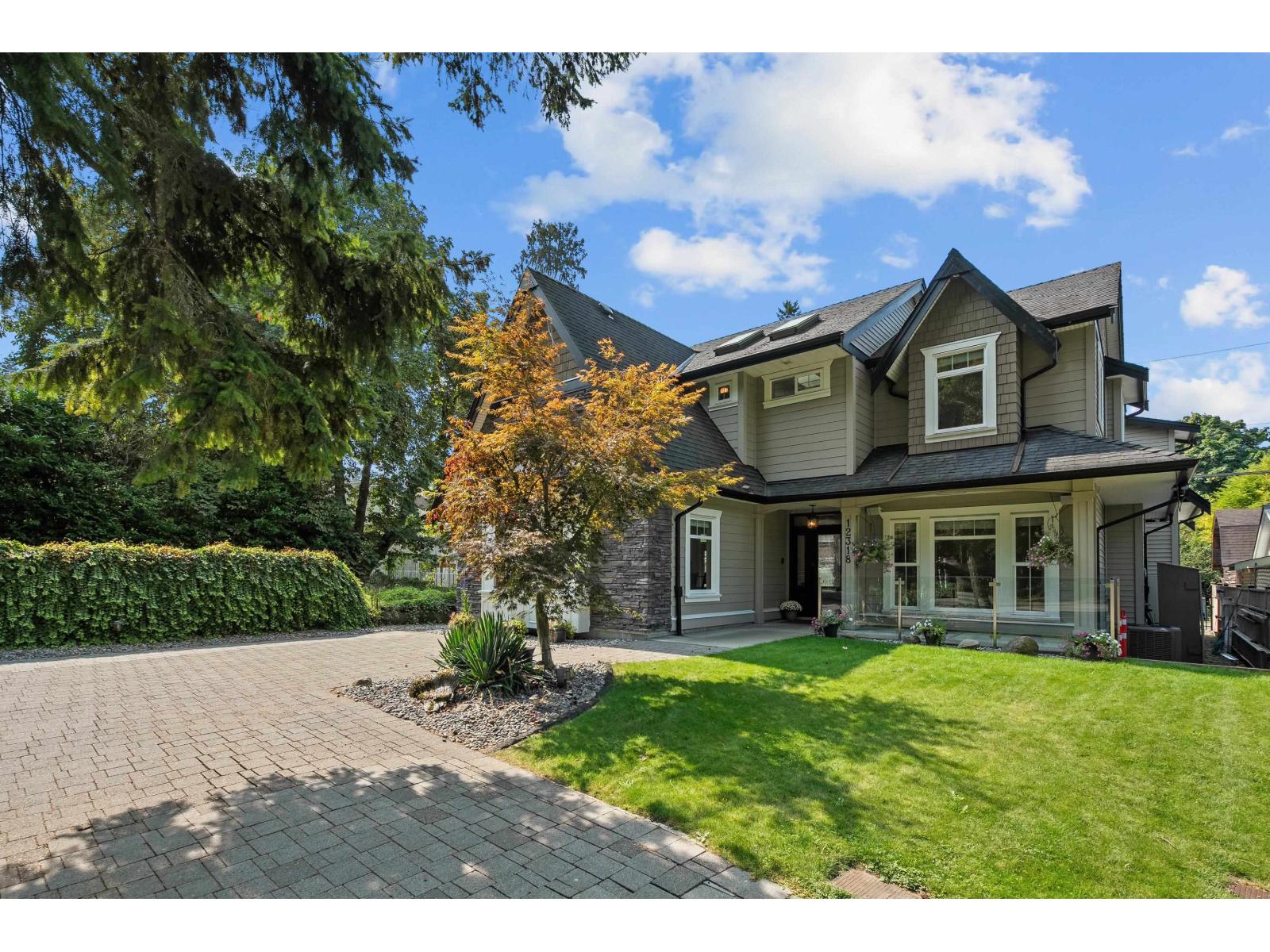 12318 Sullivan St, Surrey, BC V4A 3B8