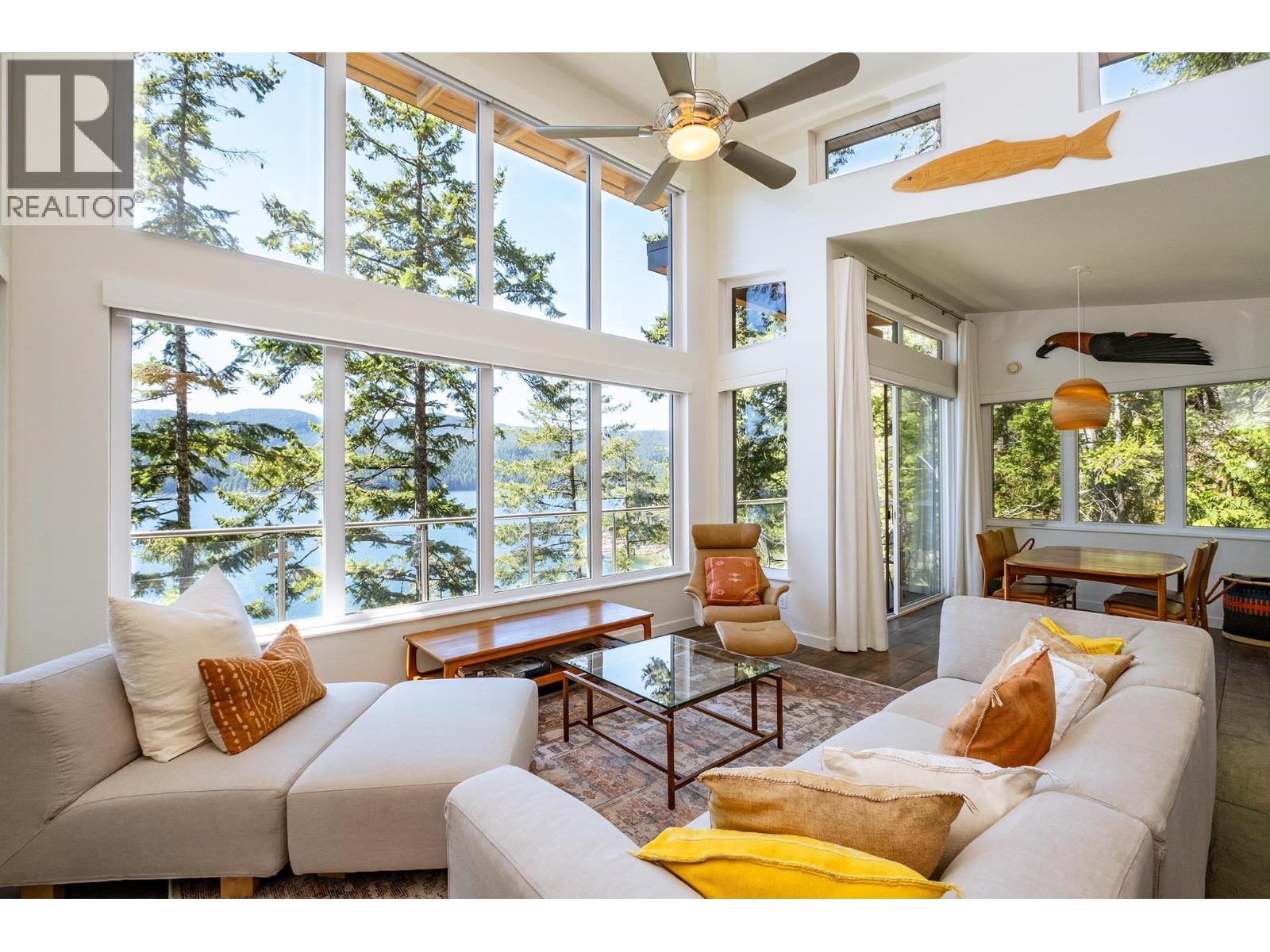 6815 Sandy Hook Trl, Sechelt, BC V7Z 0C9