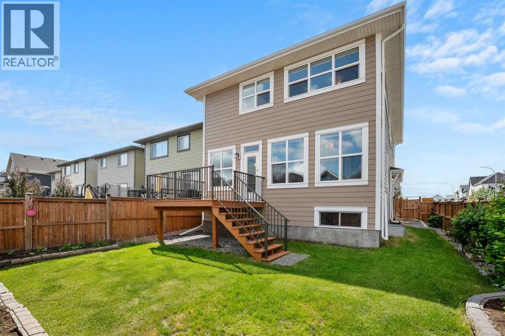 212 Magnolia Heath SE, Calgary, AB T3M 2Z9