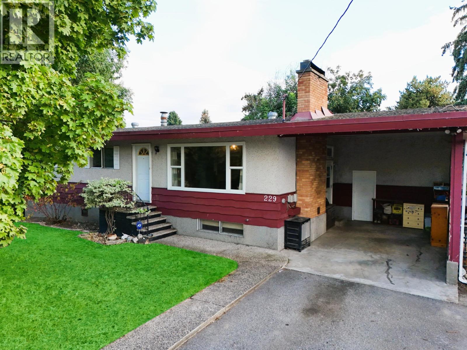 229 Fitzpatrick Rd, Kelowna, BC V1X 5C8
