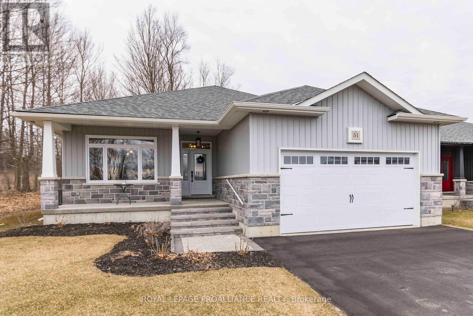 51 Sabrina Ave, Quinte West, ON K8V 0J9