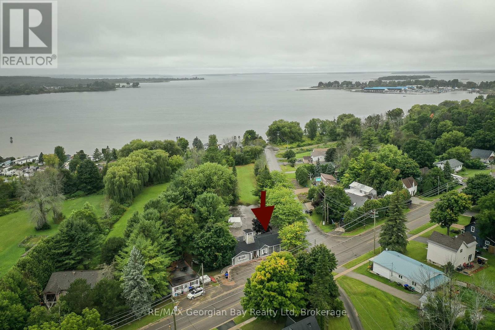 392 William St, Tay, ON L0K 2A0