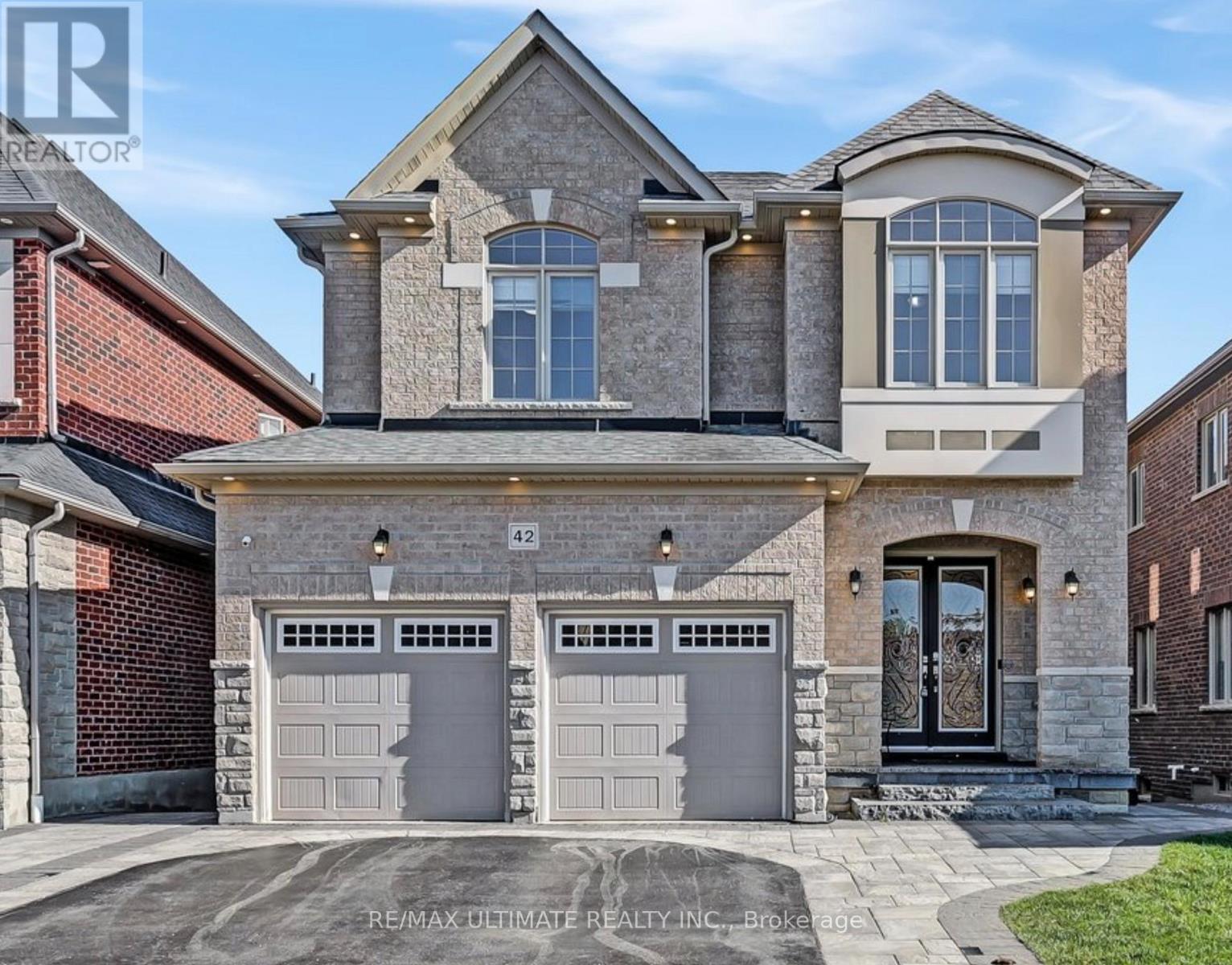 42 Donwoods Cres, Whitby Taunton North, ON L1R 0N1