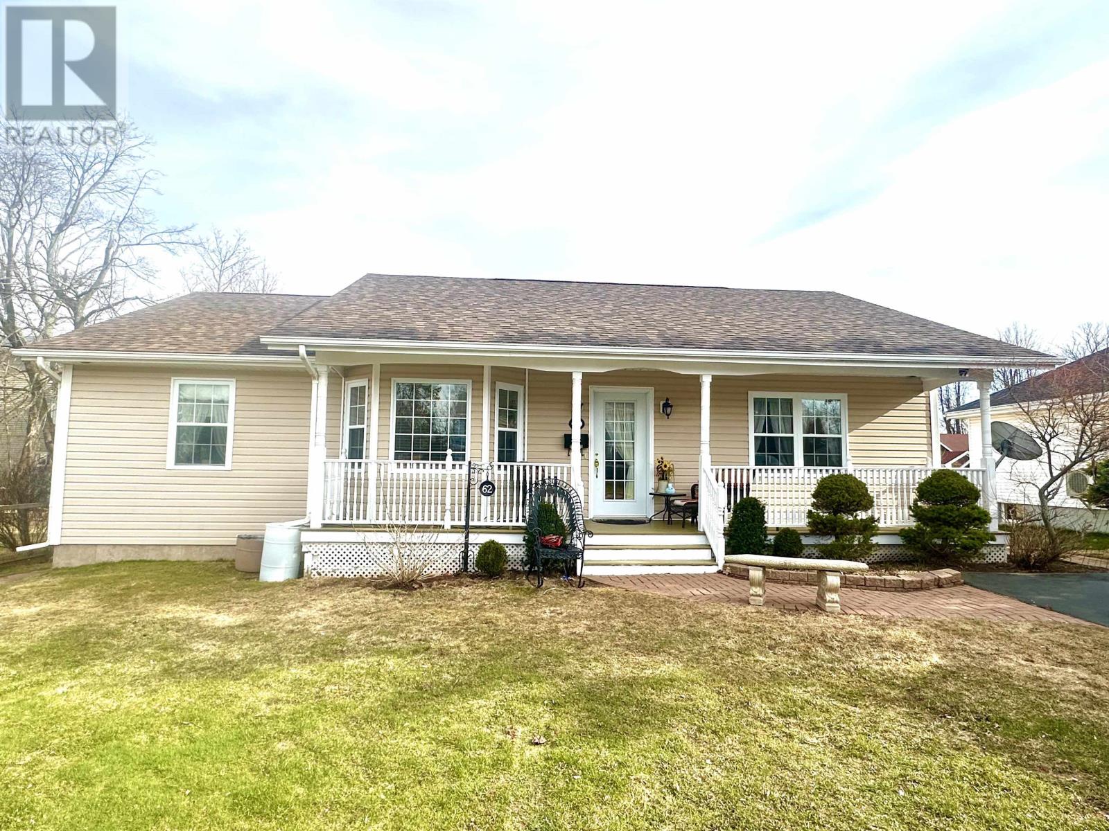 62 Mcgill Ave, Charlottetown, PE C1A 2J5