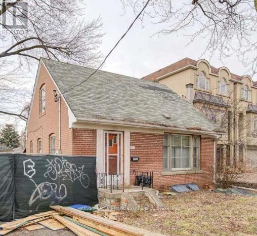 192 Finch Ave E, Toronto, ON M2N 4R9