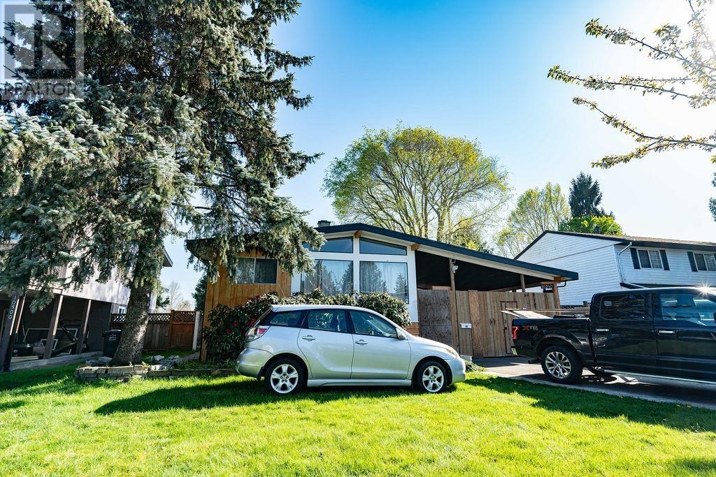 10280 Amethyst Ave, Richmond, BC V7A 3A7