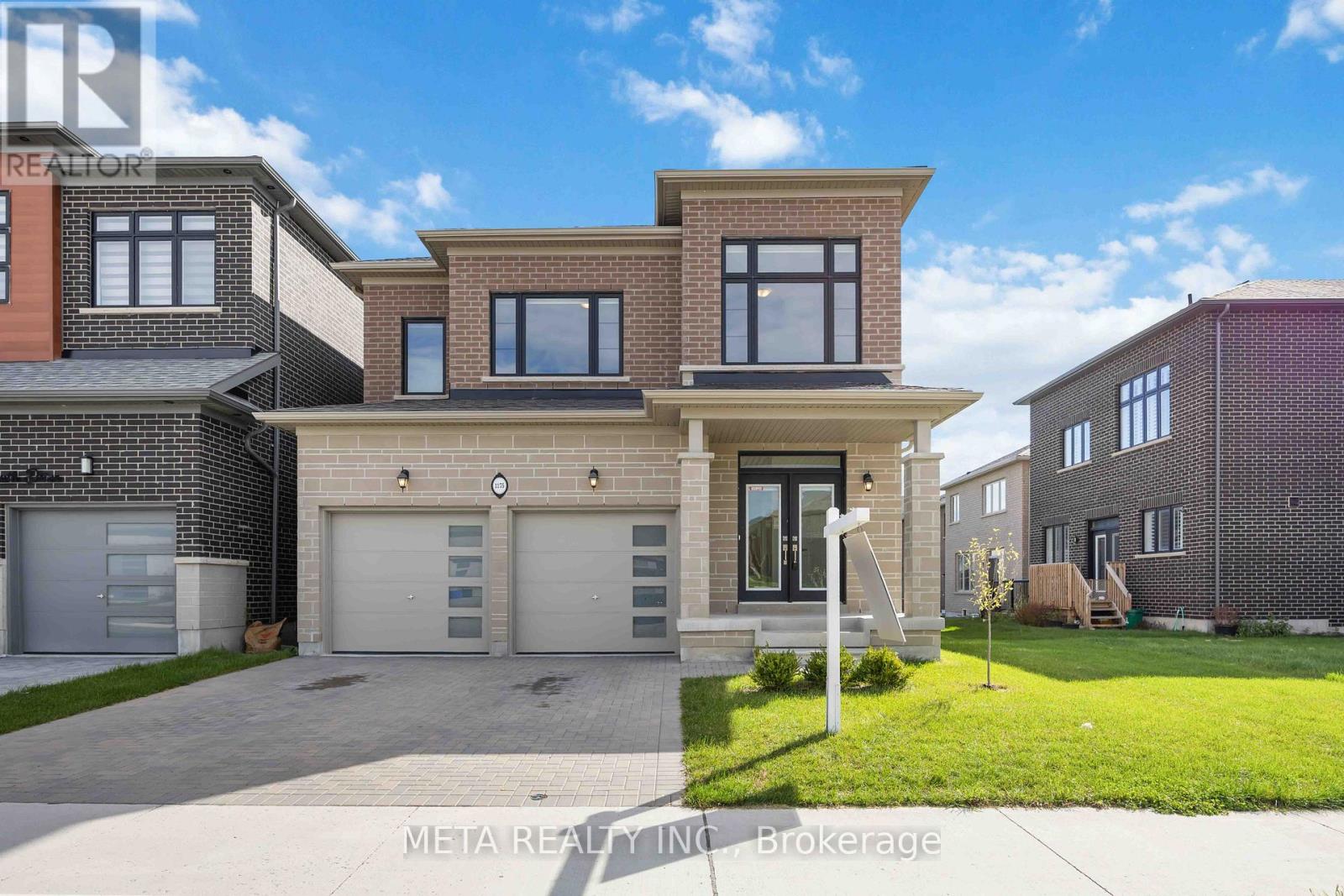 1175 Plymouth Dr, Oshawa Kedron, ON L1L 0T4