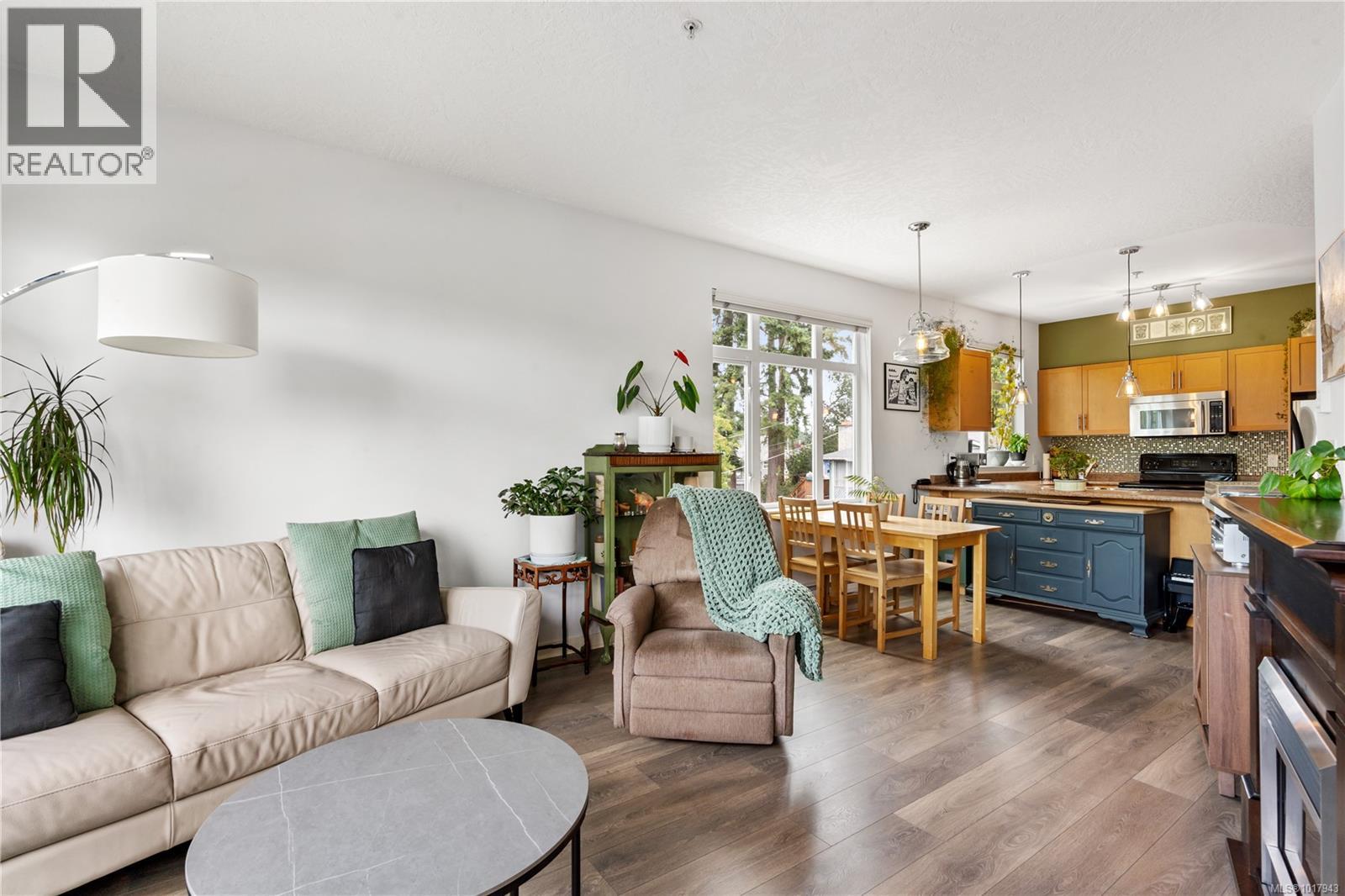 2220 Sooke Rd Unit 213 Rd, Colwood, BC V9B 0G9
